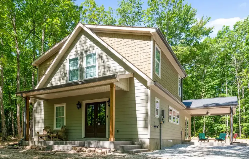 Private 3 Bedroom Home in Gated Community - Image 1