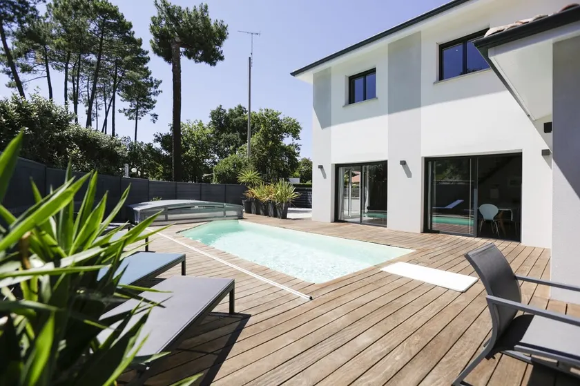 New! New villa with swimming pool near beaches, air conditioning. - Image 1
