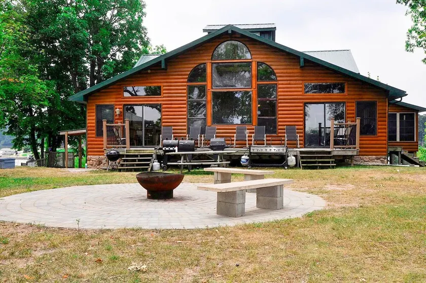Amazing Private Island Getaway - Outstanding Privacy - Includes a Pontoon - Image 1