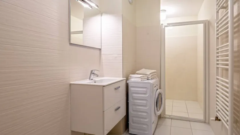 Piso para 6 personas - moderno, céntrico, ski in, ski out - Image 1
