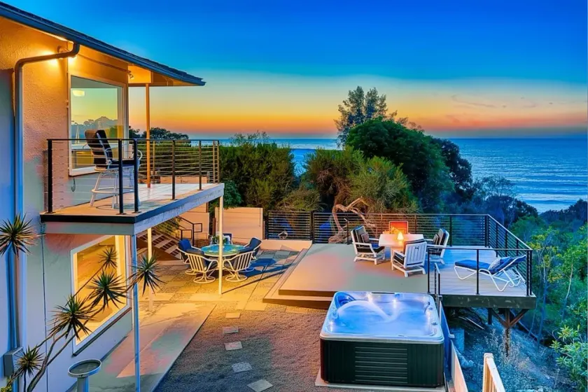 Endless Vistas On The Cove Perfection - Spa, Pet-Friendly, Stunning Views, Large Parking & AC - Image 1