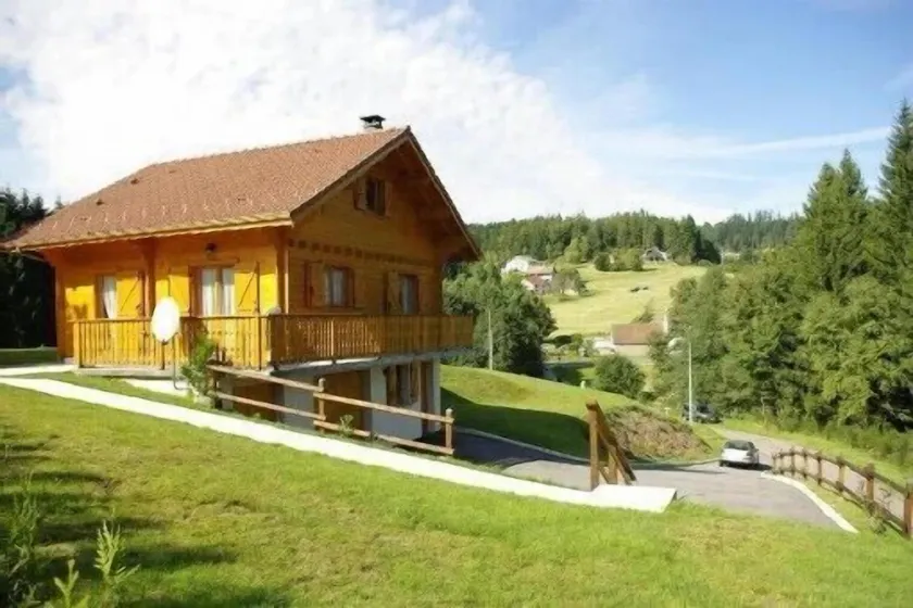 Detached chalet 7 minutes away from Gerardmer - Image 1