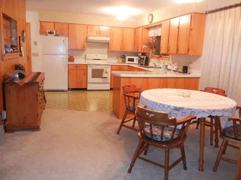 Drei Schlafzimmer komplett eingerichtete Haus in der Kleinstadt Northeast Iowa - Image 1
