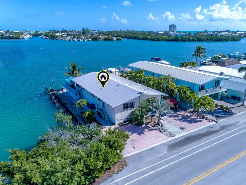Waterfront W / 270-Grad-Ansichten, Cabana Club - Image 1