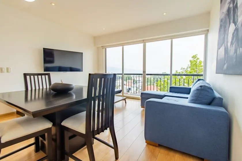 Beautiful 1BR Condo Perfect location @Santa Fe - Image 1