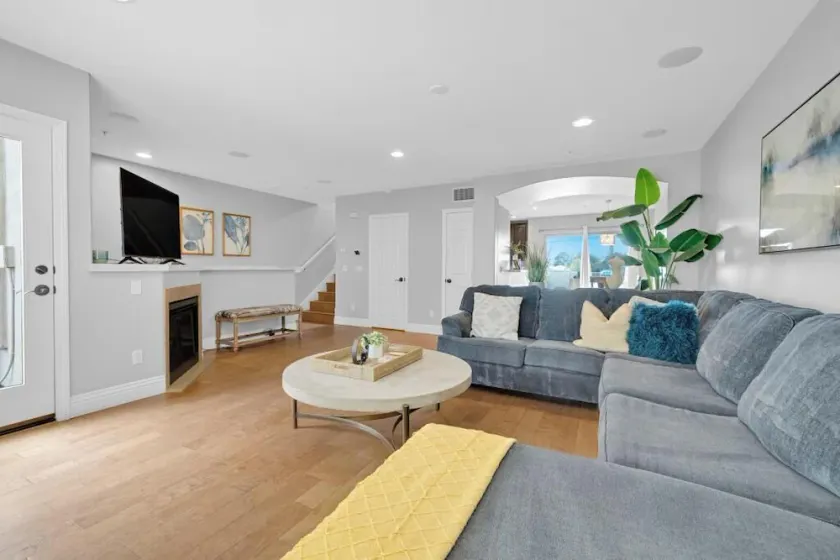 Contemporary San Diego 4BD Getaway! - Image 1