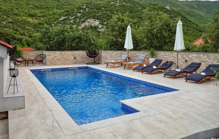 Amazing Home In Vrgorac - Image 1
