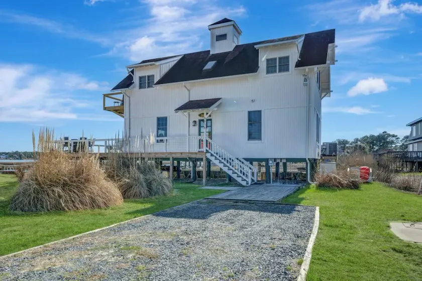 The Coastal Retreat by Seaside Vacations & Sales - Image 1