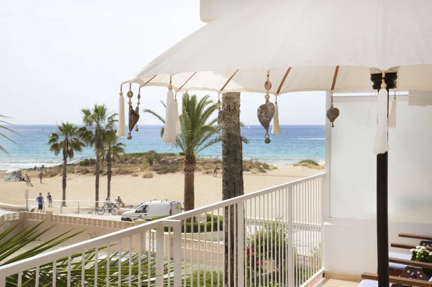 Family-friendly apartment 20 m from Arenal Beach, Calpe - Image 1