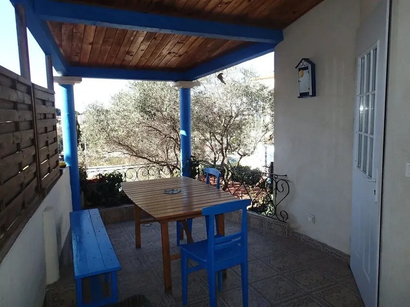 Small house view and seaside, ideal for a family. 2 star ranking - Image 1