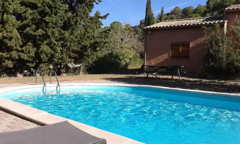 Villa with private pool surrounded by nature - Image 1
