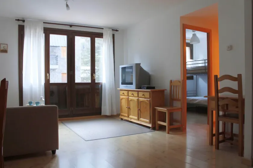 Apartamento en Canfranc Estacion - Image 1