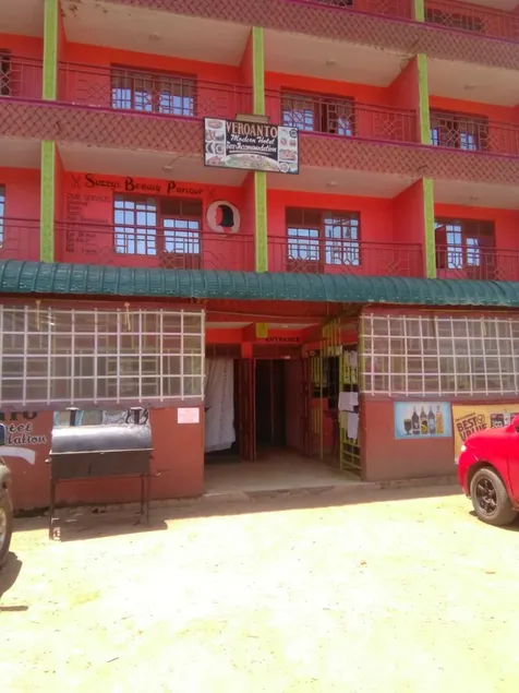 Veroanto Hotel - Image 1
