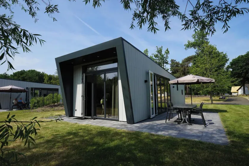 Maison de vacances avec jardin, sauna et terrasse - Image 1