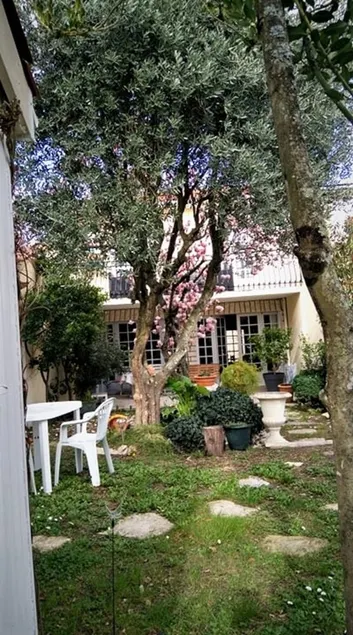 2 minutes from town center and Atlantic beach access - Image 1