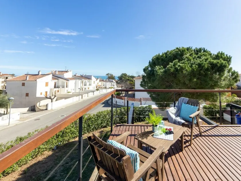 Belle maison de vacances privée avec WIFI, climatisation, piscine privée, TV, patio, animaux admis - Image 1