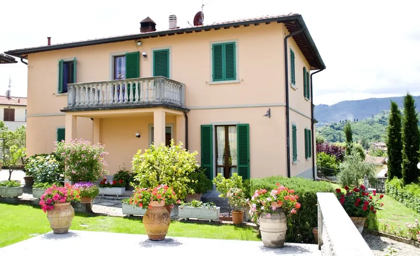 Meravigliosa residenza a due passi dal Chianti e non solo - Image 1
