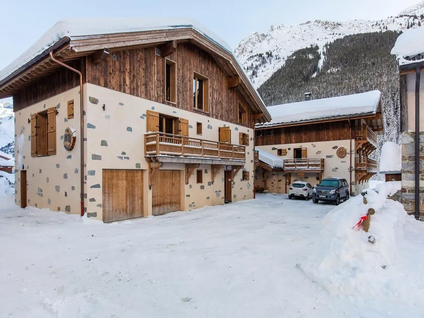 Luxurious chalet in the heart of Vanoise - Image 1