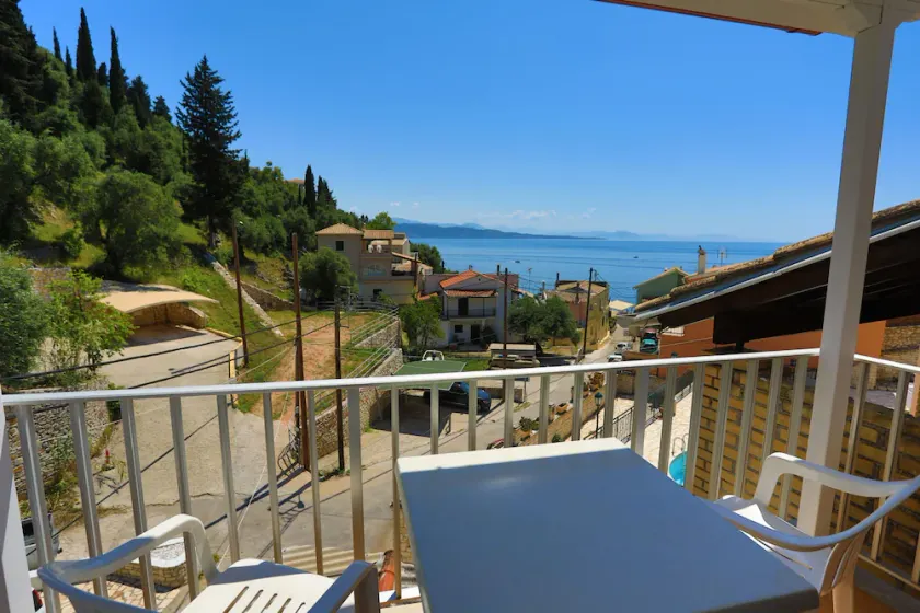 Alexandra, Renovated, for 4, near Kaminaki beach, A/C, WiFi - Image 1