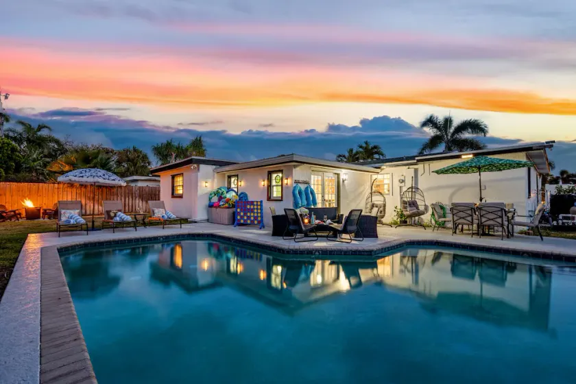 NEW 4BR by the BEACH - with Heated pool - Arcade GAMES - Image 1