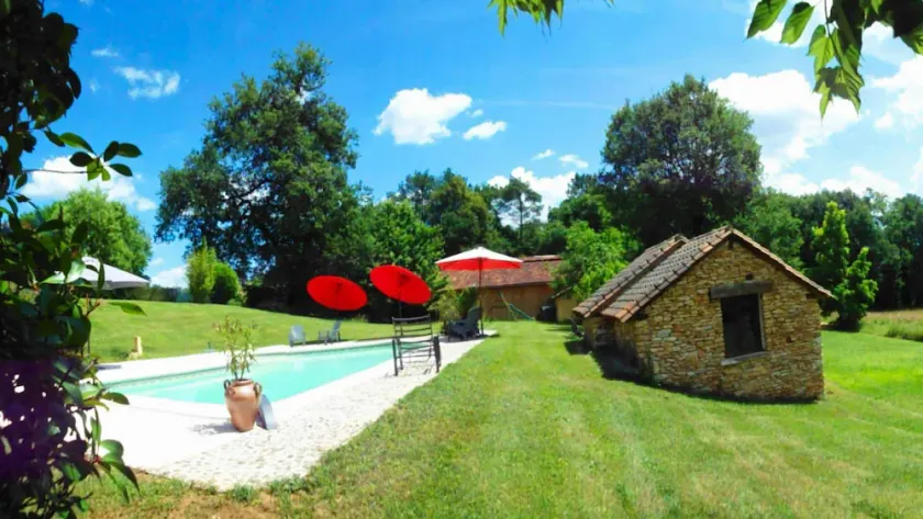 Self-catering cottage - private terrace - shared pool - Image 1