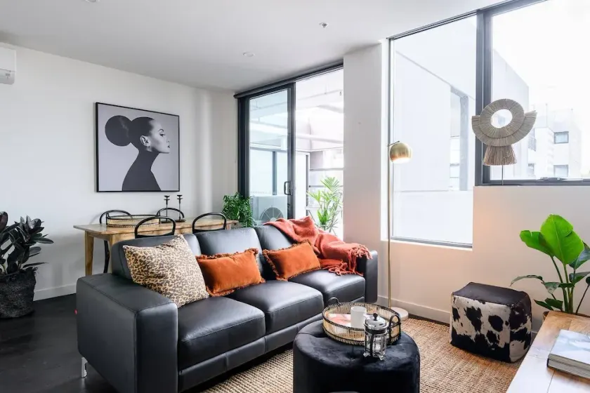 from $1190 Per week - Image 1