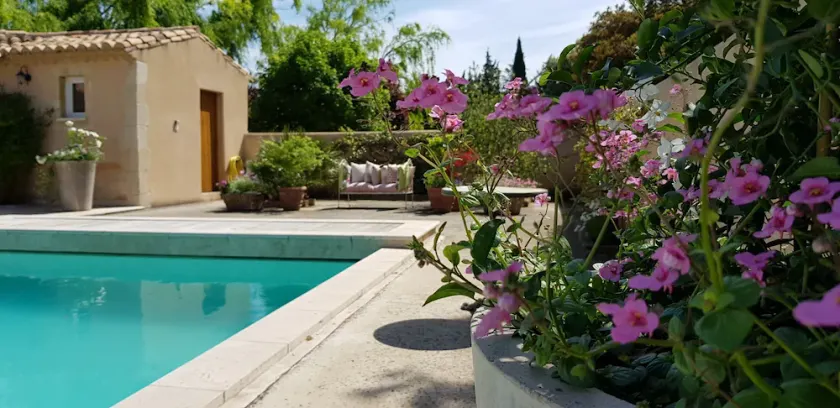 Gîtes lou-cabanoun. bien être.PISCINE POOL-HOUSE ( massage) jusqu'a 8 pers - Image 1