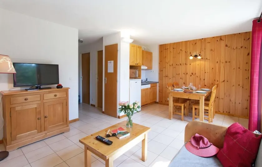 Skiurlaub an der piste, schwimmbad, terrasse, balkon, parkmöglichkeiten, fernseher - Image 1