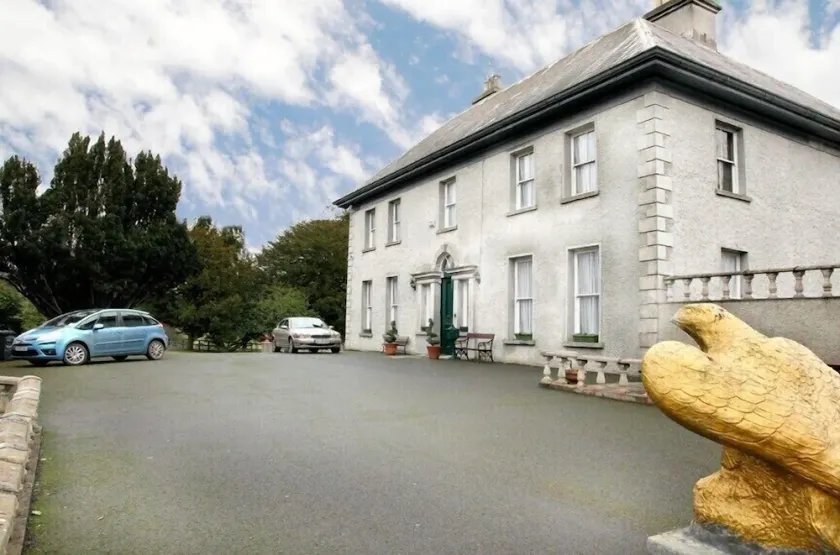Elegant  Period Mansion - Image 1