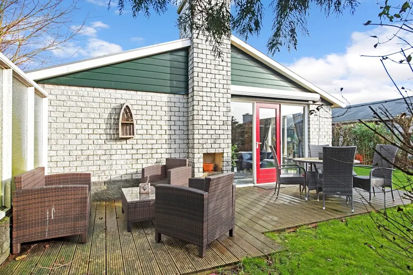 Casa de férias acolhedora em Petten aan Zee com piscina, jardim, terraço e acesso Wi-Fi - Image 1