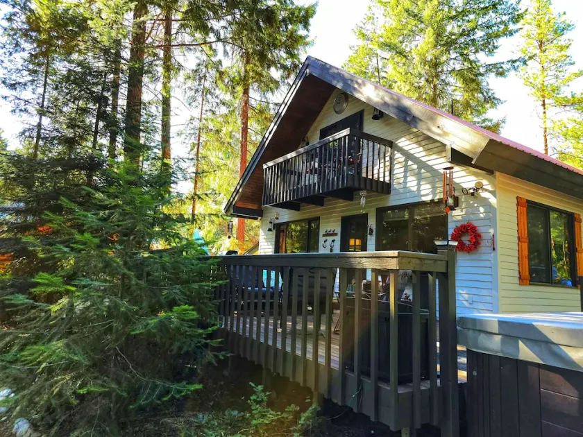 Riverview stuga, familj & husdjursvänlig, badtunna, sover 8-12! - Image 1