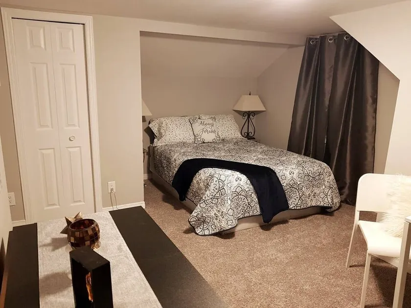 Your Sarnia \"City Cottage\" is waiting for you! - Image 1
