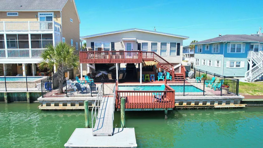 Channel Cat - Gorgeous Cherry Grove Channel House with Pool - Image 1