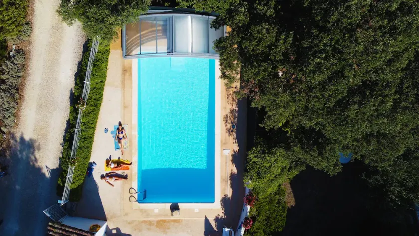 GITES DE PLOS CHALET 10MN D'ANDUZE /SPA/PISCINE/ CLIM/WIFI  de 2 à 4 persN°2 - Image 1