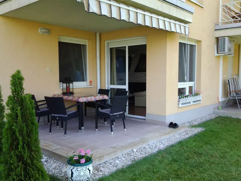 Holiday apartment only 20 m from the beach - Image 1
