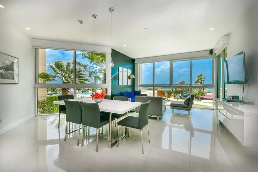 Luxury 5* 3 bdr Oceanfront condo between both Eagle & Palm Beach! - Image 1