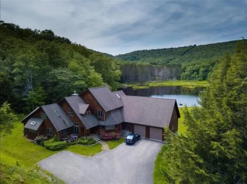 ML03-Lakefront Retreat, Hot Tub, Pets Ok! New A/C! - Image 1