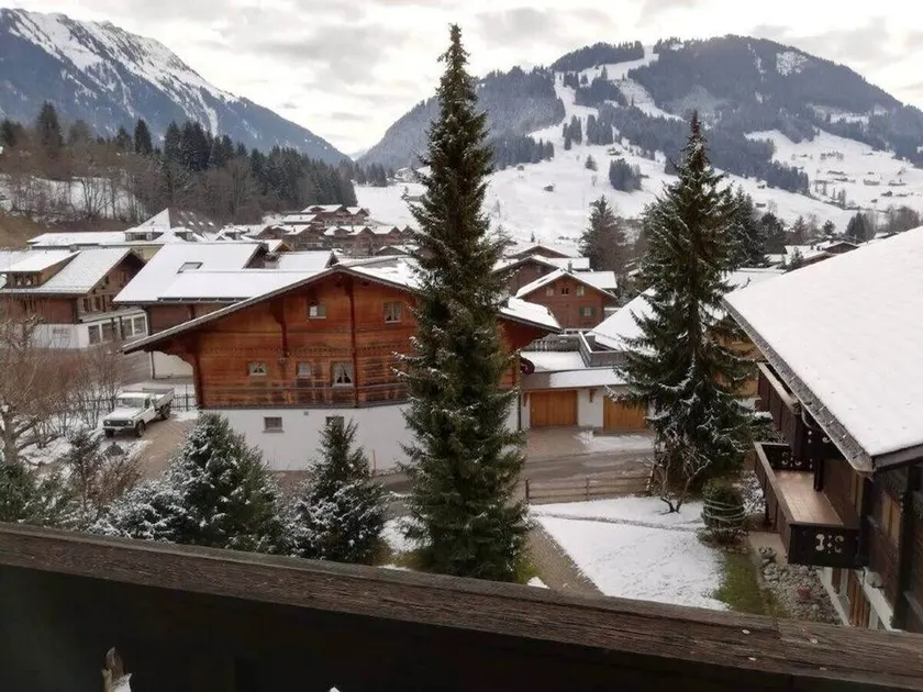 Central plats mysig lägenhet med 3 sovrum i Gstaad - Image 1