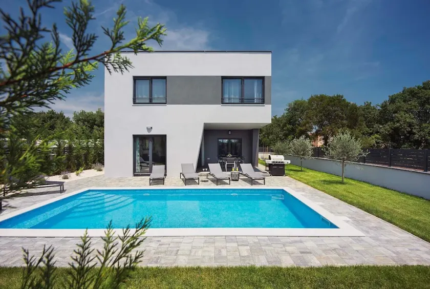 Villa Tika - Image 1
