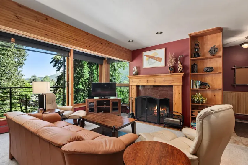 Appartement en copropriété avec jacuzzi, barbecue et piscine chauffée | Vue montagne - Image 1