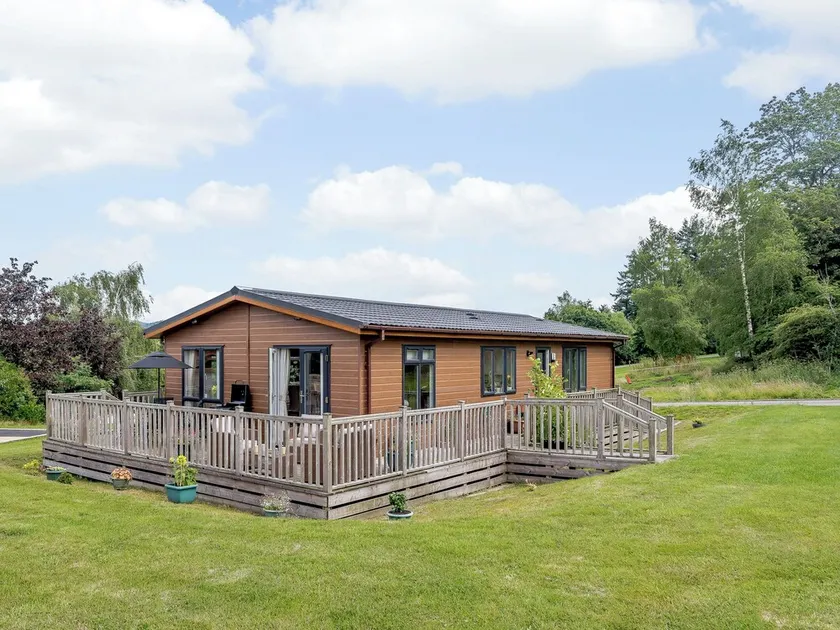 2 bedroom accommodation in Llanynis, near Builth Wells - Image 1