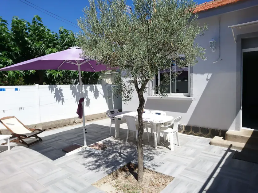 House for 6 pers. very close to the sea and shops - Image 1