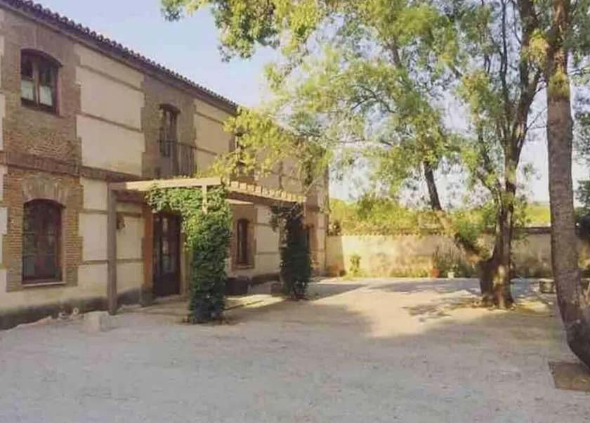 Cottage - Image 1