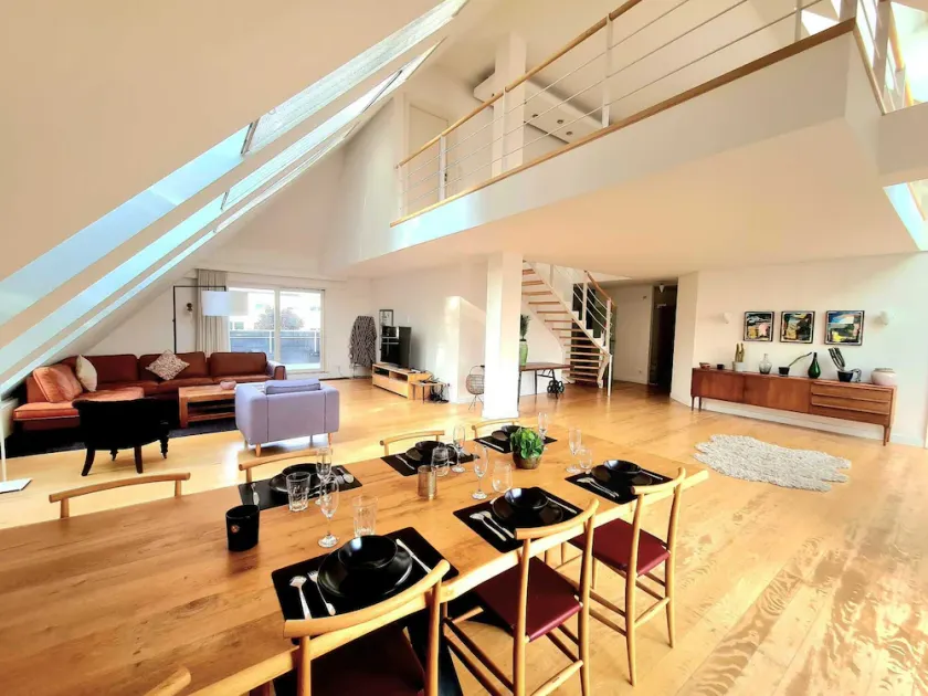 Luxurious 3BR Penthouse w terrace&parking - Image 1