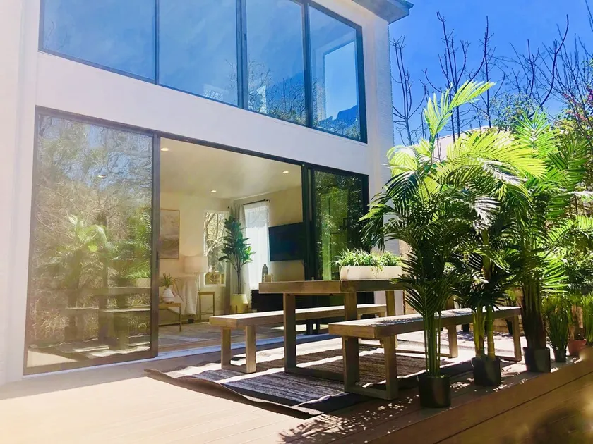 Huge Deck Overlooking Waller Creek & Lush Backyard - Image 1