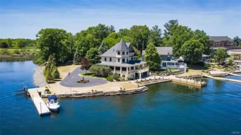 River Royalty, Alexandria Bay - Image 1