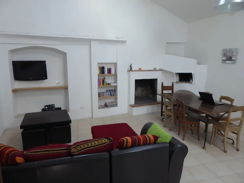 Large renovated village house with 3 bedrooms and 2 bathrooms - Image 1