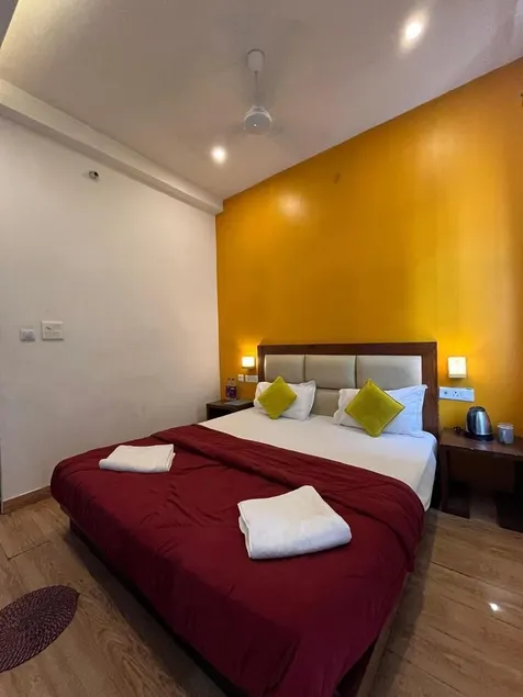 Joey's Hostel Rishikesh - Image 1