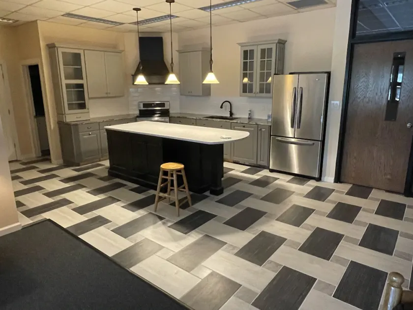 Lovely 1 Bedroom Apartment in Beautiful Small Town - Image 1