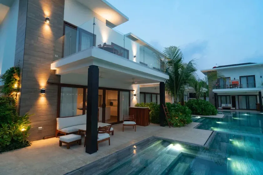 Designer Villa with Direct Pool Access - Image 1